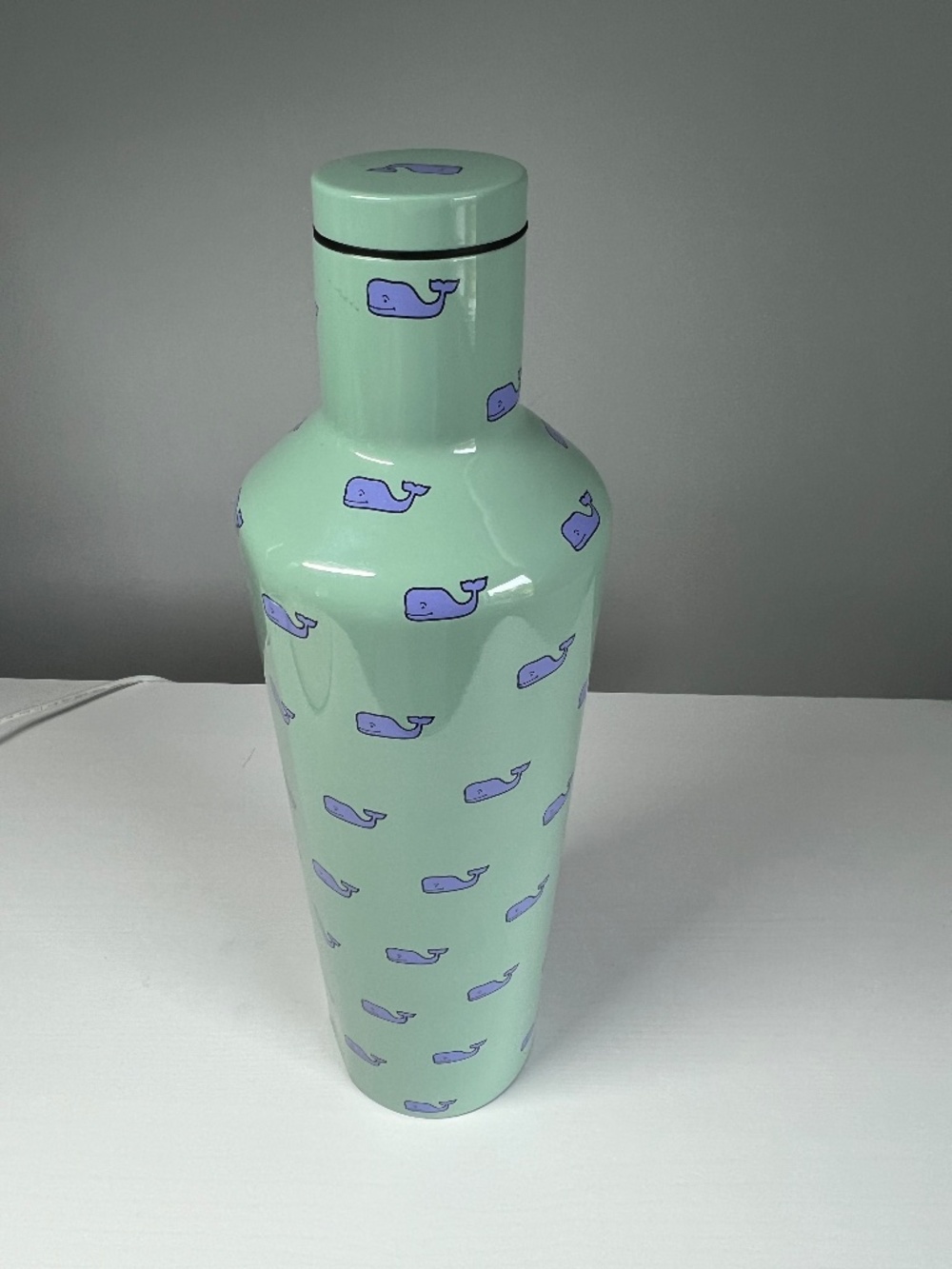 EUC Corkcicle X Vineyard Vines 25 oz Light Green Canteen with Purple Whales